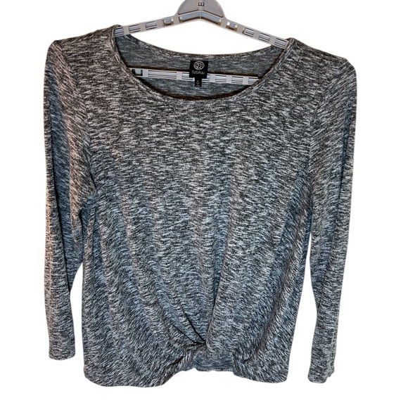 Gray Long Sleeve Twist Front Top Sz 1X - Picture 1 of 3